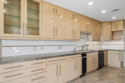 1040 E Osborn Road #601, Phoenix, AZ 85014 - Photo 11