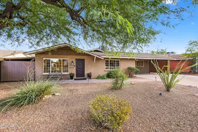 8307 E Clarendon Avenue, Scottsdale, AZ 85251 - Photo 1