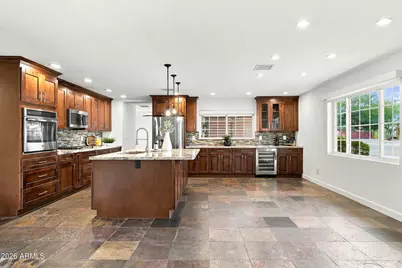 8307 E Clarendon Avenue, Scottsdale, AZ 85251 - Photo 7