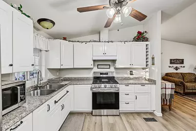 3712 N Florence Boulevard, Florence, AZ 85132 - Photo 9