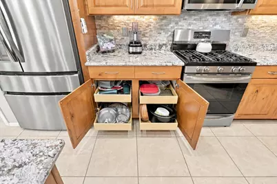 12370 W Roberta Lane, Peoria, AZ 85383 - Photo 17