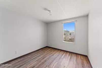 21199 W Escapee Way, Congress, AZ 85332 - Photo 13