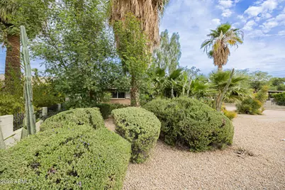 1940 E Campbell Avenue, Phoenix, AZ 85016 - Photo 3