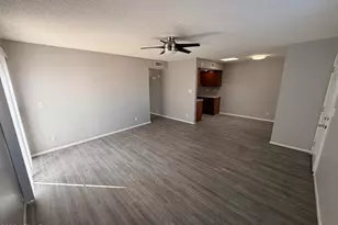 6527 N 67th Ave, Glendale, AZ 85301 - Photo 5