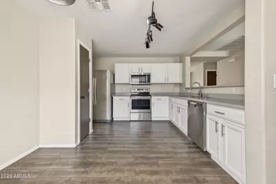 16182 W Redfield Road, Surprise, AZ 85379 - Photo 9