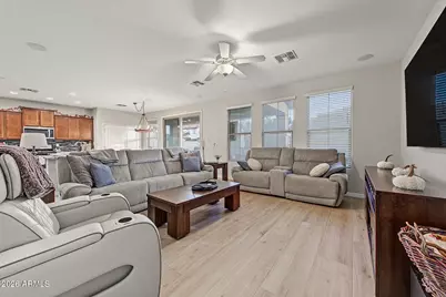 2877 E Isaiah Avenue, Gilbert, AZ 85298 - Photo 9