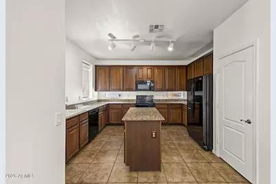 10132 E Isleta Avenue, Mesa, AZ 85209 - Photo 9