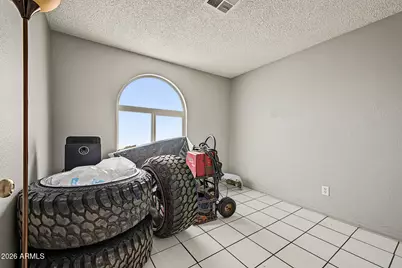 6827 W Holly Street, Phoenix, AZ 85035 - Photo 17