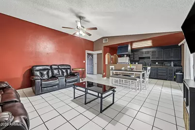6827 W Holly Street, Phoenix, AZ 85035 - Photo 7