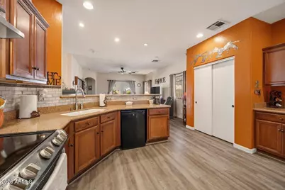 41076 N Cambria Drive, San Tan Valley, AZ 85140 - Photo 25