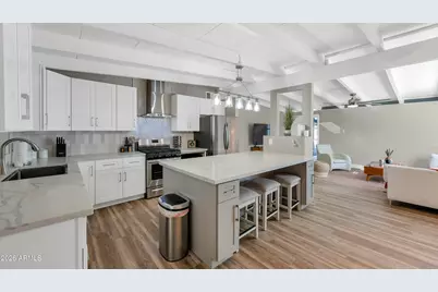 5833 N 10 Street, Phoenix, AZ 85014 - Photo 9
