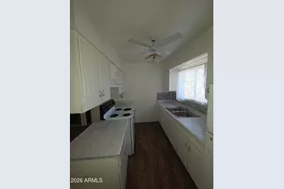 5526 W Lewis Avenue, Phoenix, AZ 85035 - Photo 5