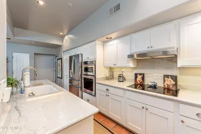 10063 E Graythorn Drive, Scottsdale, AZ 85262 - Photo 9