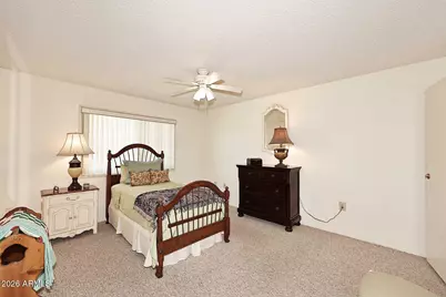 10005 W Hutton Drive, Sun City, AZ 85351 - Photo 19