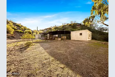 27610 W Gill Road, Morristown, AZ 85342 - Photo 25