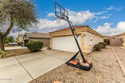11340 W Madisen Ellise Drive, Surprise, AZ 85378 - Photo 9