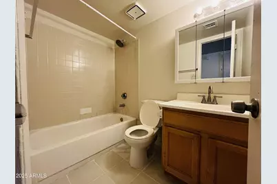 6713 W Devonshire Avenue, Phoenix, AZ 85033 - Photo 11