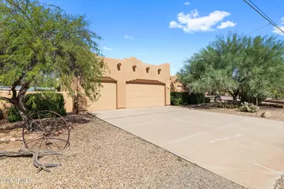 2340 S Sixshooter Road, Apache Junction, AZ 85119 - Photo 9