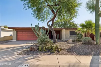 3835 N 34th Place, Phoenix, AZ 85018 - Photo 1