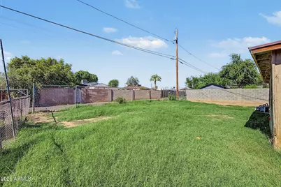 1816 N 37th Avenue, Phoenix, AZ 85009 - Photo 9