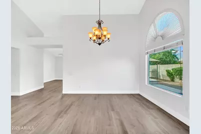 944 N Owl Circle, Gilbert, AZ 85234 - Photo 13