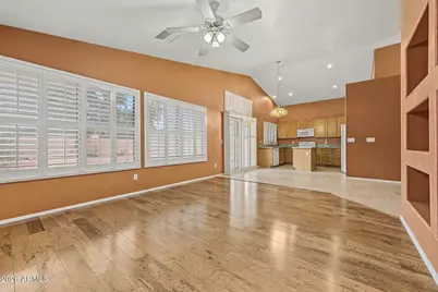 360 S Elm Court, Gilbert, AZ 85296 - Photo 5