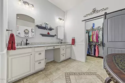 10424 W Sands Drive, Peoria, AZ 85383 - Photo 17