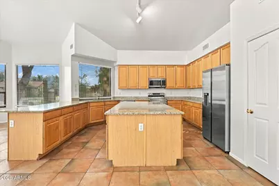 499 W Leah Avenue, Gilbert, AZ 85233 - Photo 9