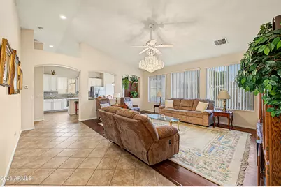 7407 S 25th Drive, Phoenix, AZ 85041 - Photo 3