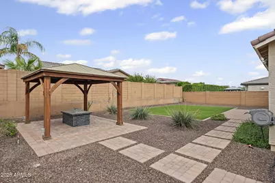 19000 W Mercer Lane, Surprise, AZ 85388 - Photo 41