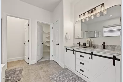 15843 N 164th Lane, Surprise, AZ 85388 - Photo 13