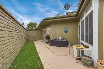 10416 W Pineaire Drive, Sun City, AZ 85351 - Photo 27