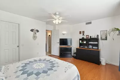 10416 W Pineaire Drive, Sun City, AZ 85351 - Photo 21