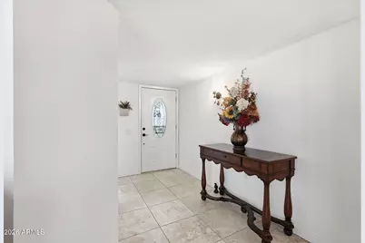 10416 W Pineaire Drive, Sun City, AZ 85351 - Photo 13