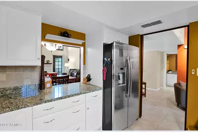 5812 N 12th Street #30, Phoenix, AZ 85014 - Photo 11