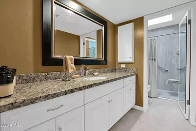 5812 N 12th Street #30, Phoenix, AZ 85014 - Photo 25