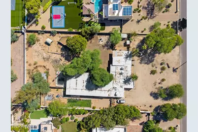 9827 N 56th Street, Paradise Valley, AZ 85253 - Photo 7
