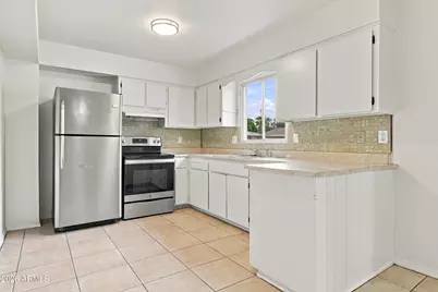 8420 N 55th Avenue, Glendale, AZ 85302 - Photo 11