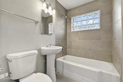 2936 W Highland Avenue, Phoenix, AZ 85017 - Photo 29