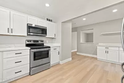 2936 W Highland Avenue, Phoenix, AZ 85017 - Photo 13