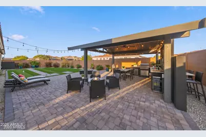9605 W Getty Drive, Tolleson, AZ 85353 - Photo 9