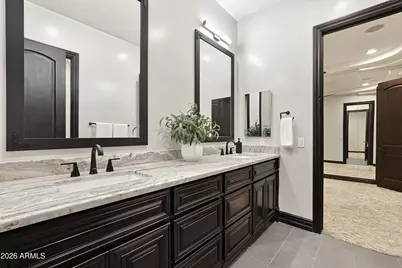 310 N Portland Avenue, Gilbert, AZ 85234 - Photo 51