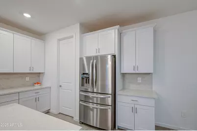 4811 W Hunter Trail, San Tan Valley, AZ 85144 - Photo 15