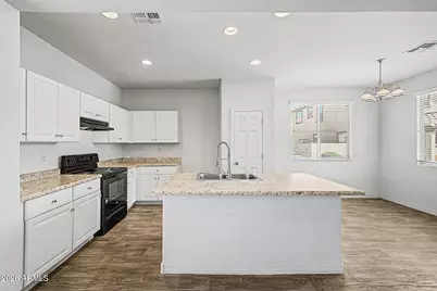 820 E Agua Fria Lane, Avondale, AZ 85323 - Photo 5