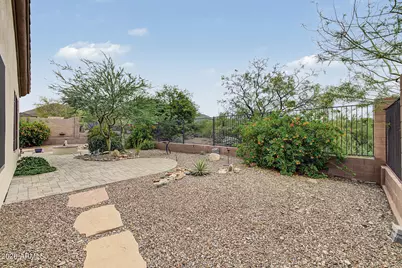 41819 N Iron Horse Court, Anthem, AZ 85086 - Photo 33