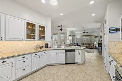 41819 N Iron Horse Court, Anthem, AZ 85086 - Photo 15
