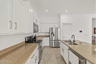 17717 W Manso Street, Goodyear, AZ 85338 - Photo 9