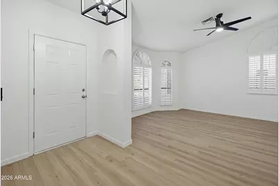 7825 W Surrey Avenue, Peoria, AZ 85381 - Photo 5