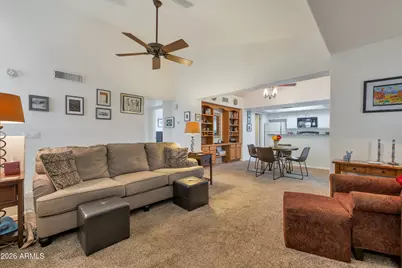 1333 E Morten Avenue #213, Phoenix, AZ 85020 - Photo 3