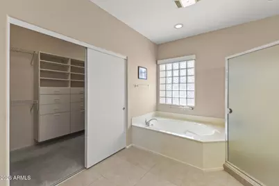 16438 W Desert Wren Court, Surprise, AZ 85374 - Photo 21